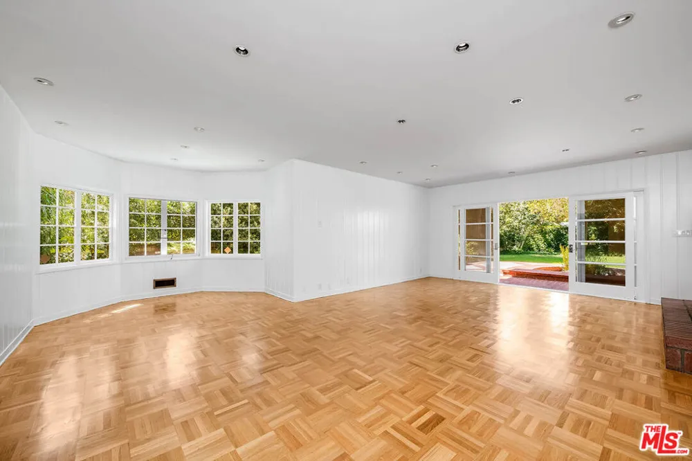 809 Bedford Drive Beverly Hills, CA 90210