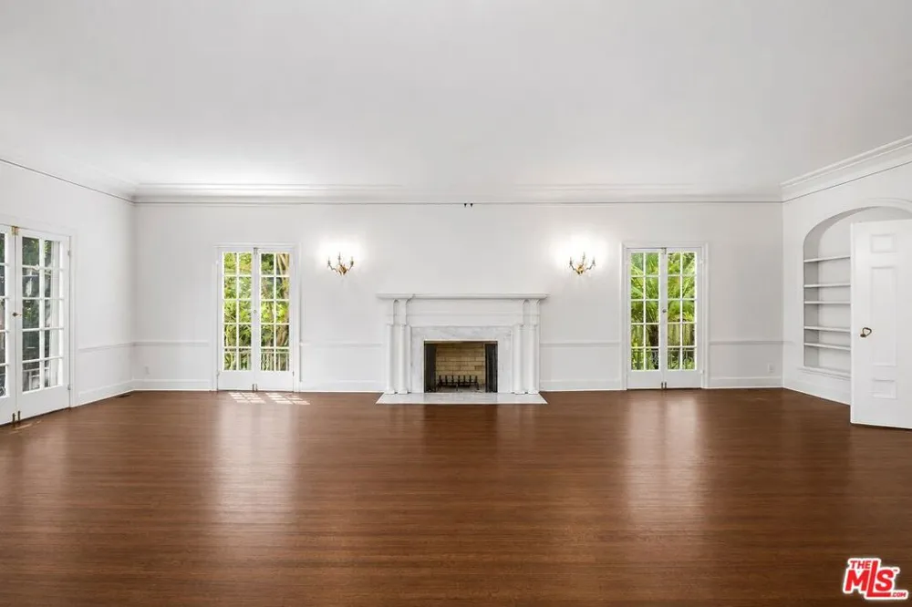 809 Bedford Drive Beverly Hills, CA 90210