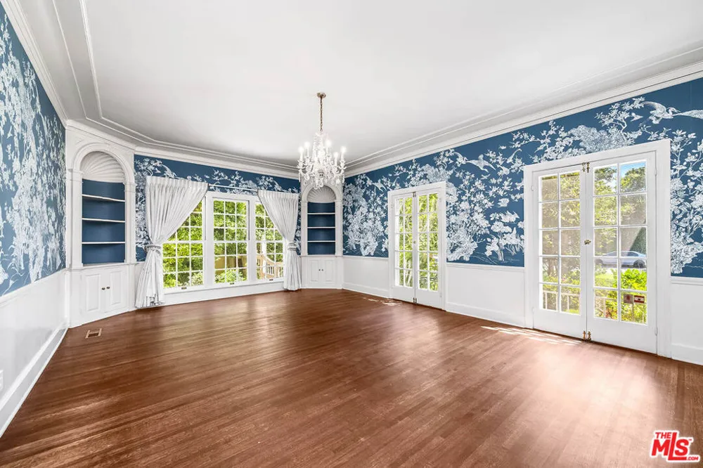 809 Bedford Drive Beverly Hills, CA 90210