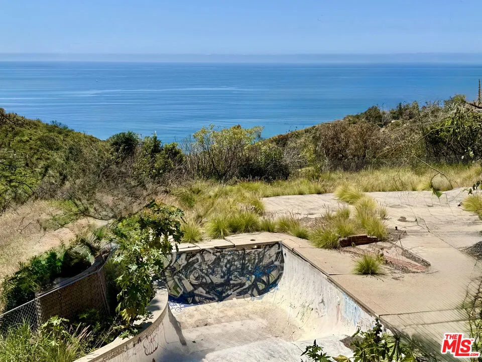 20654 Eaglepass Drive Malibu, CA 90265