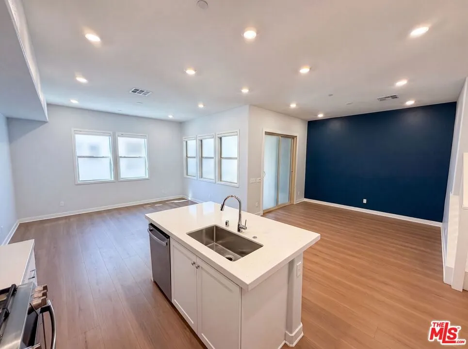 1718 Hollyleaf Terrace Montebello, CA 90640
