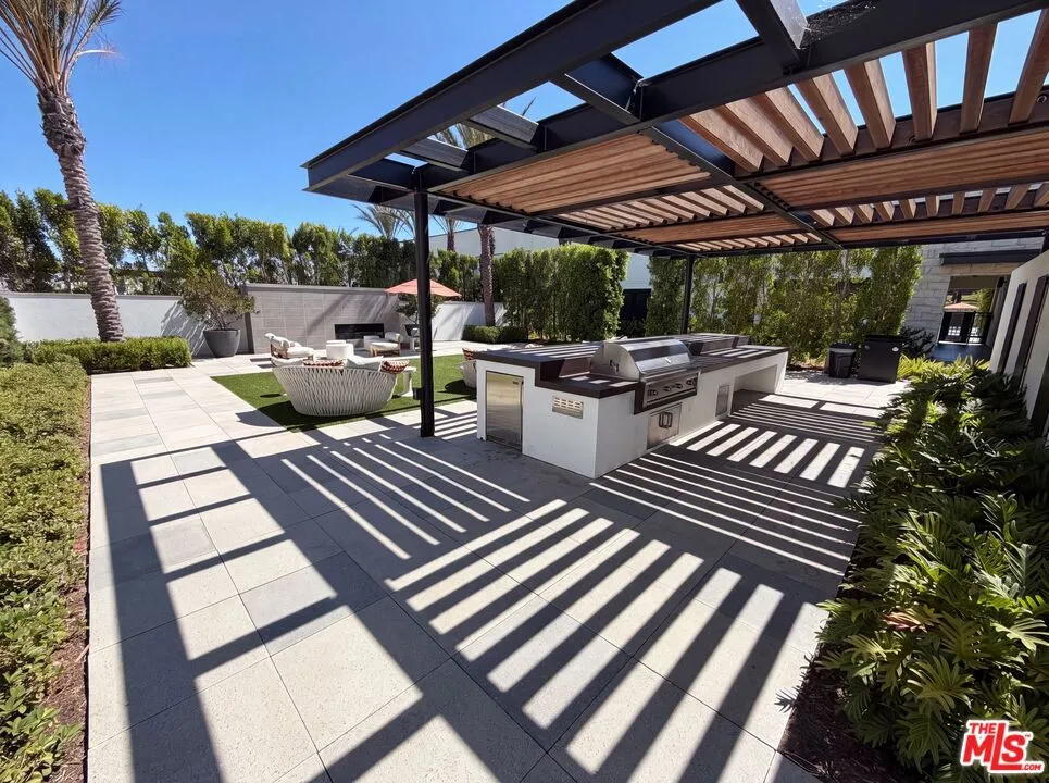 1718 Hollyleaf Terrace Montebello, CA 90640