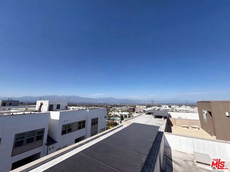 1718 Hollyleaf Terrace Montebello, CA 90640