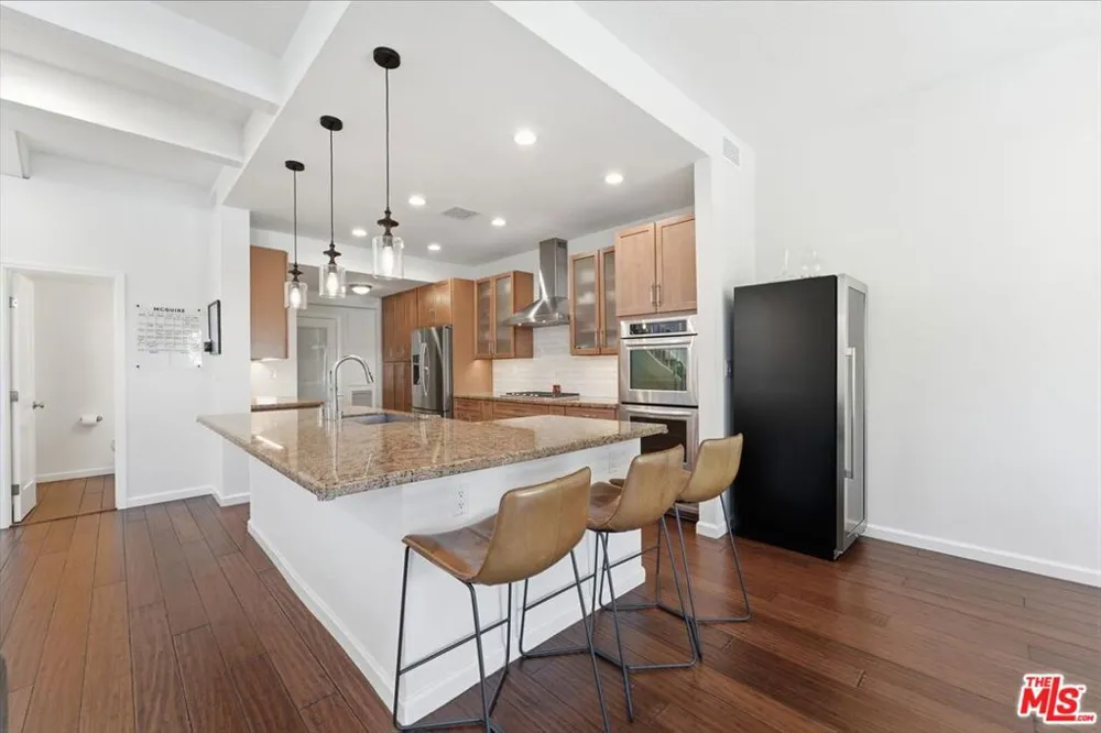 1544 Michael Lane Los Angeles, CA 90272