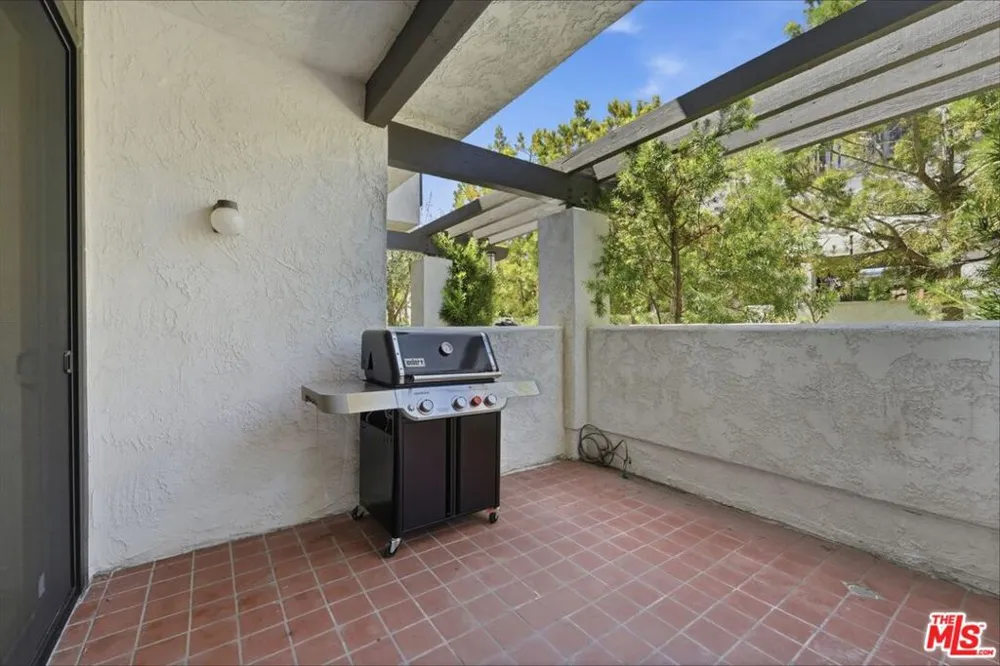 1544 Michael Lane Los Angeles, CA 90272