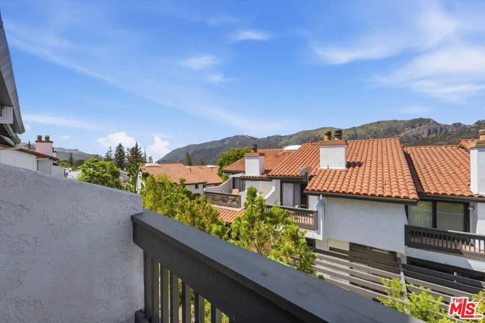 1544 Michael Lane Los Angeles, CA 90272