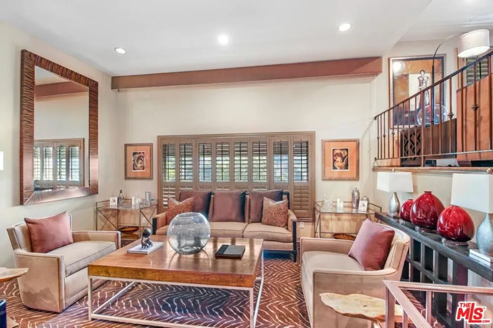 3200 Primera Avenue Los Angeles, CA 90068
