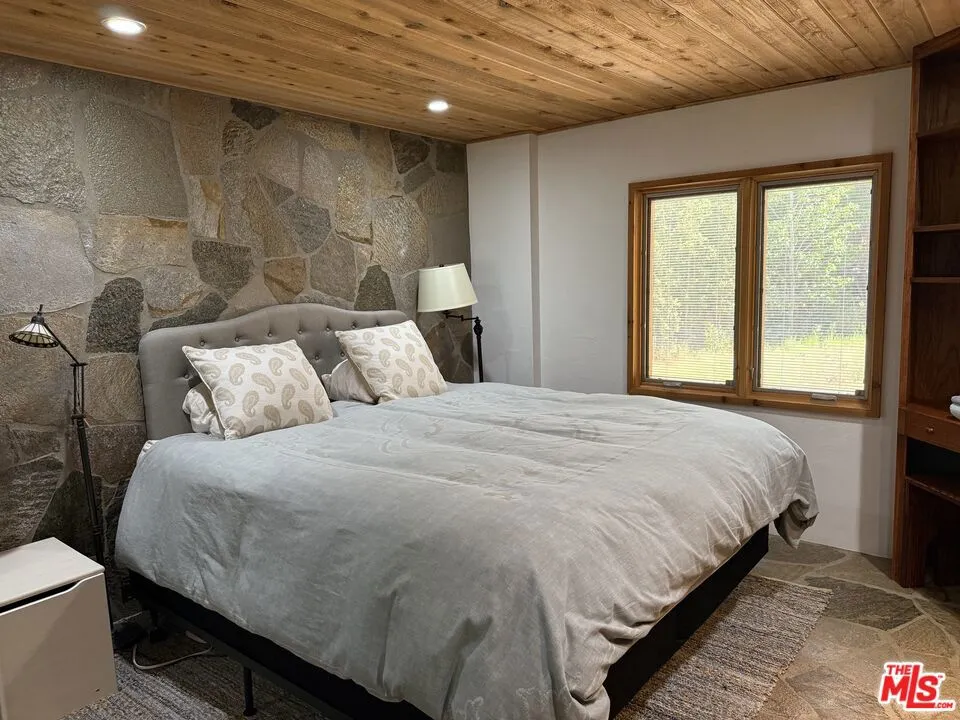1196 Willow Lane Big Bear City, CA 92314