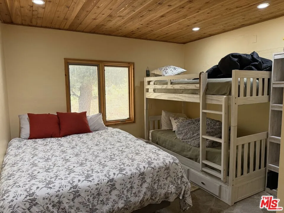 1196 Willow Lane Big Bear City, CA 92314