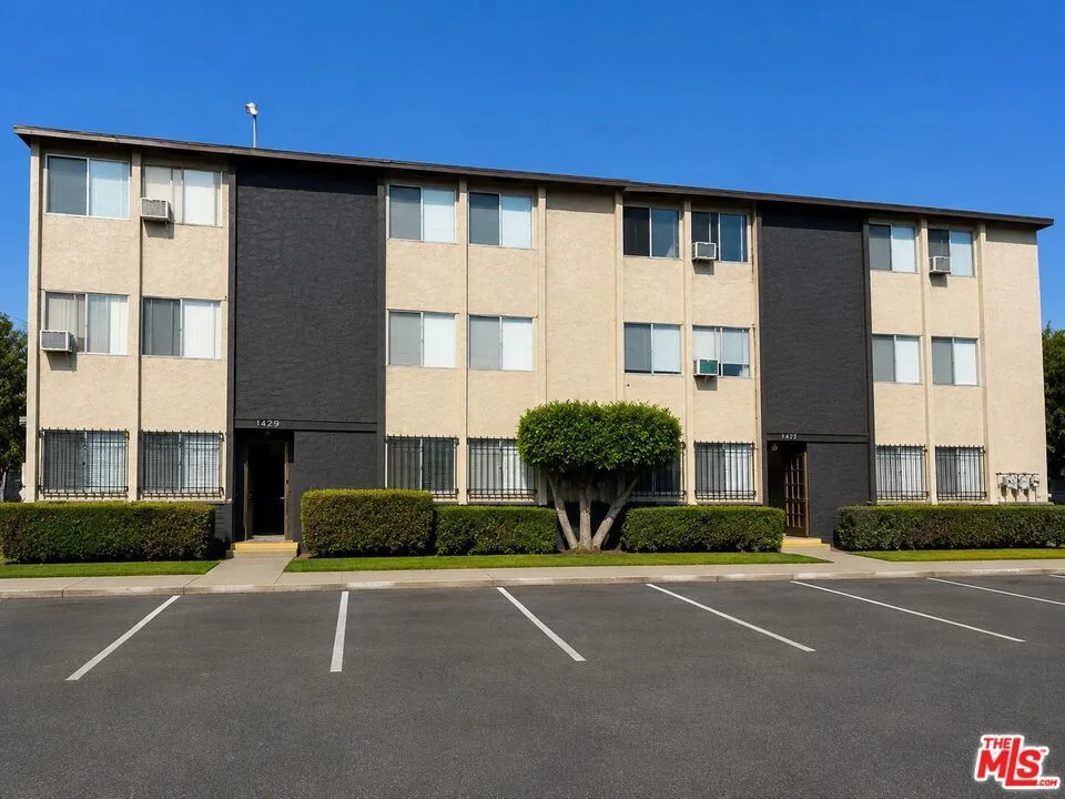 1337 S Hoover Street #1505 # 3 Los Angeles, CA 90006