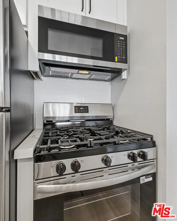 1337 S Hoover Street #1505 # 3 Los Angeles, CA 90006