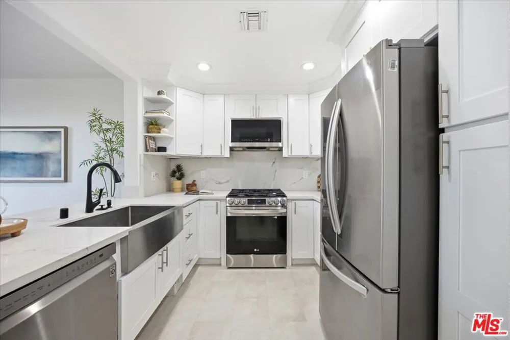 12975 Agustin Place #335 Playa Vista, CA 90094