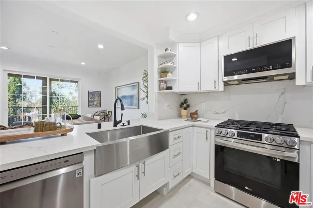 12975 Agustin Place #335 Playa Vista, CA 90094