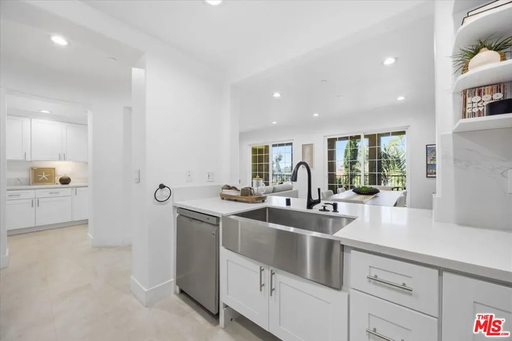 12975 Agustin Place #335 Playa Vista, CA 90094