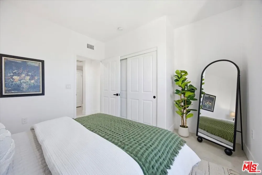 12975 Agustin Place #335 Playa Vista, CA 90094