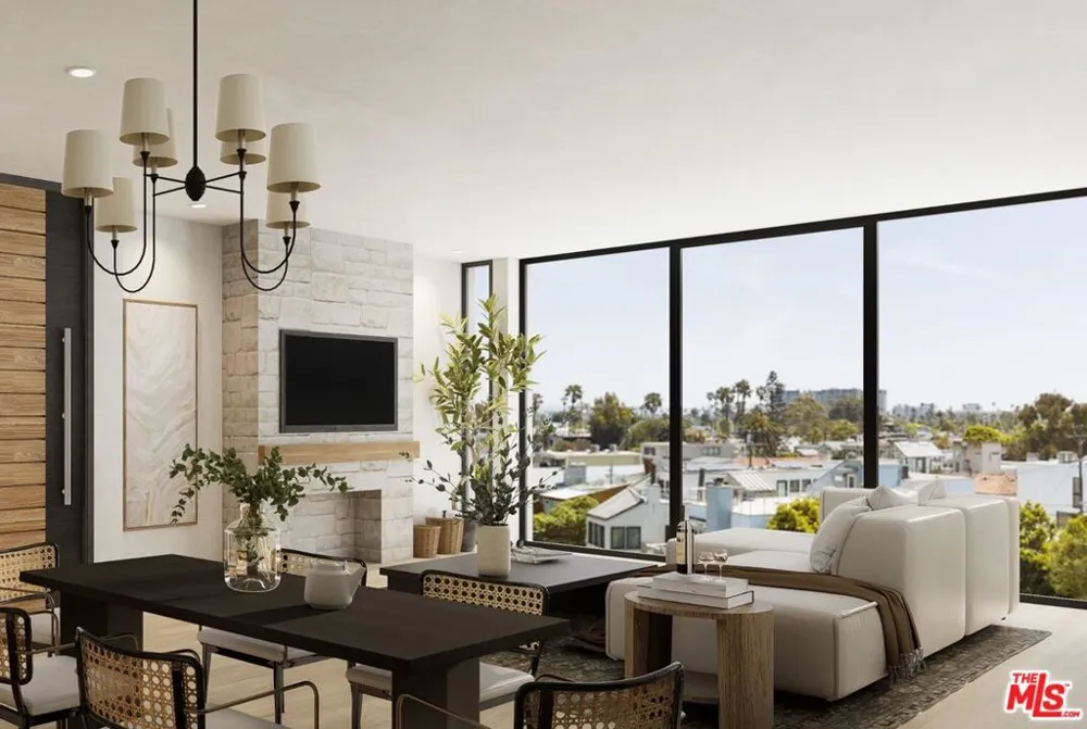 404 Linnie Canal Venice, CA 90291