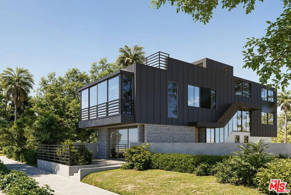 404 Linnie Canal Venice, CA 90291