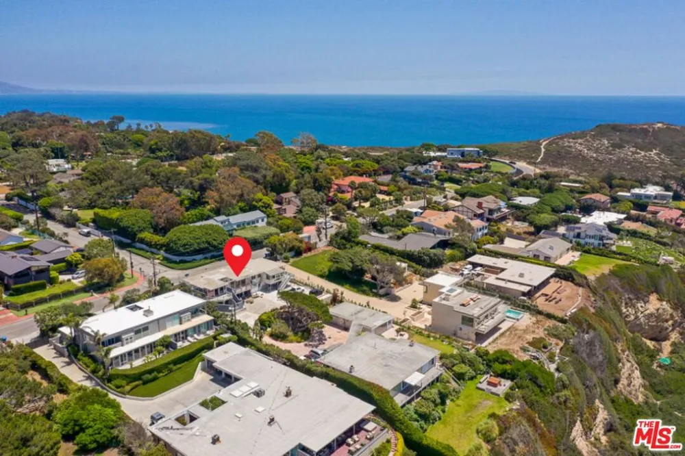 7273 Birdview Avenue Malibu, CA 90265