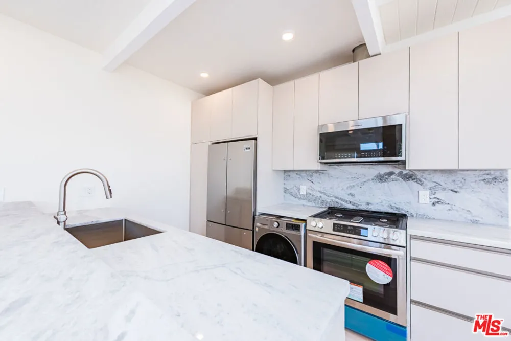 7273 Birdview Avenue Malibu, CA 90265