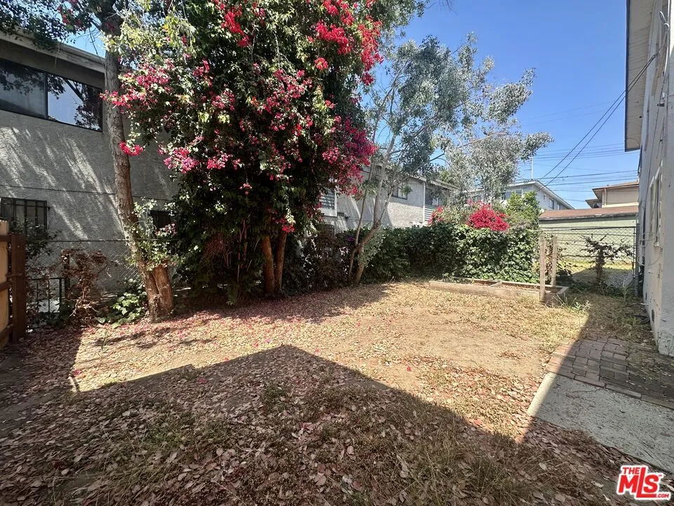 629 Hardin Drive #1 Inglewood, CA 90302