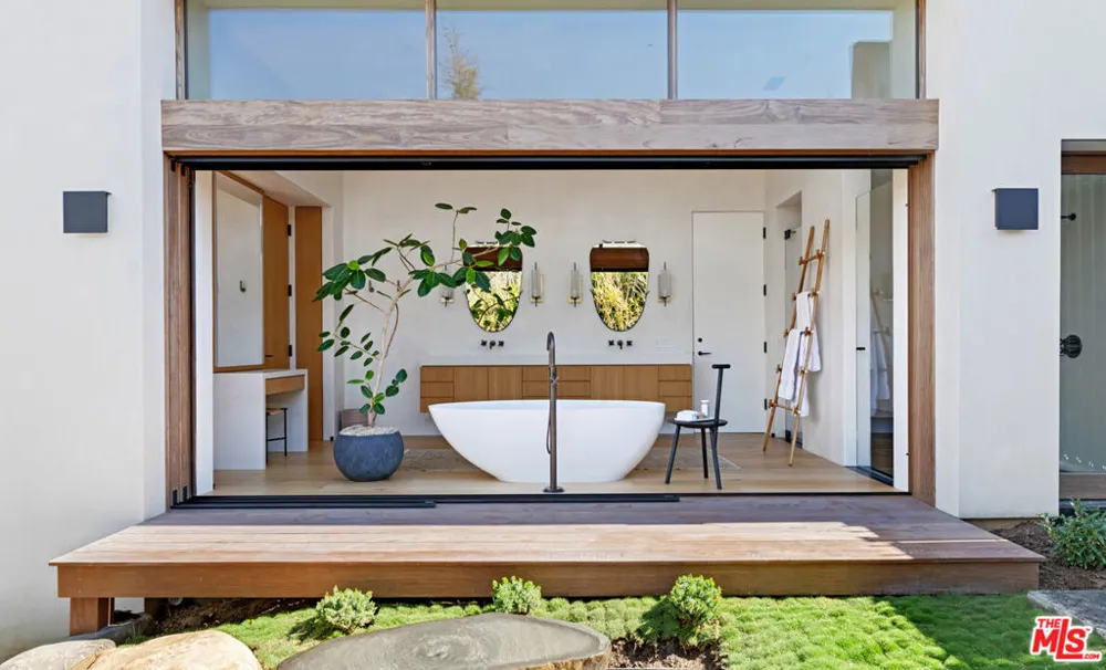 6708 Wildlife Road Malibu, CA 90265