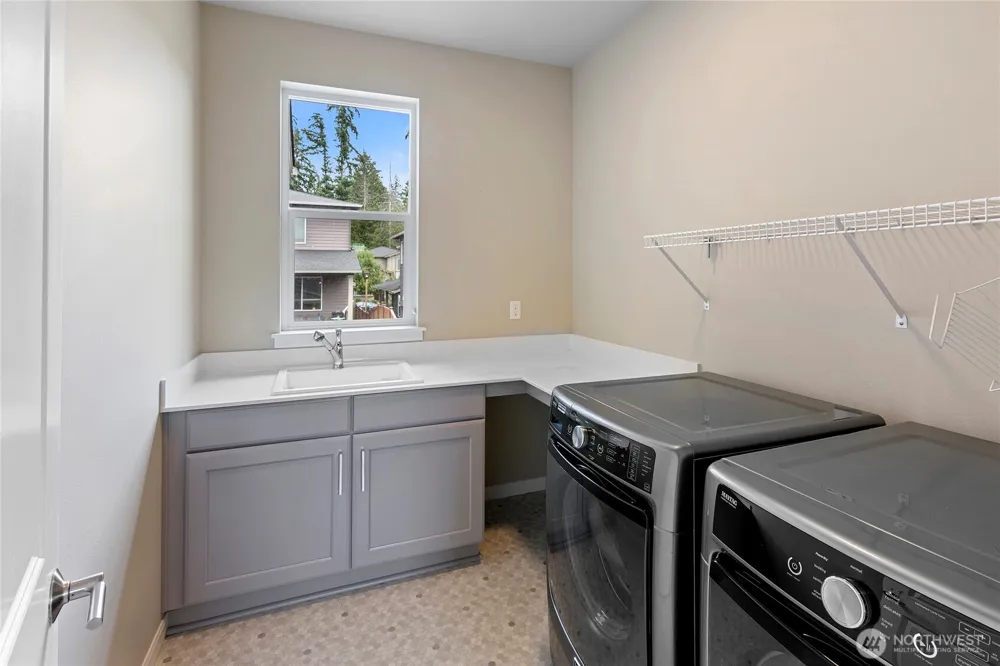 2424 NE Redford Street Poulsbo, WA 98370