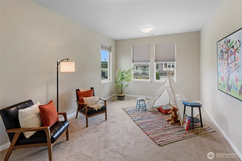 2424 NE Redford Street Poulsbo, WA 98370