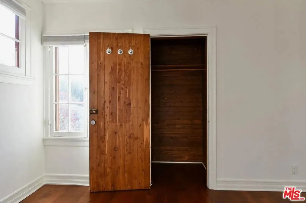 6776 Milner Road Los Angeles, CA 90068