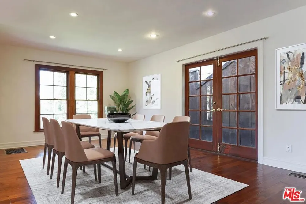 6776 Milner Road Los Angeles, CA 90068