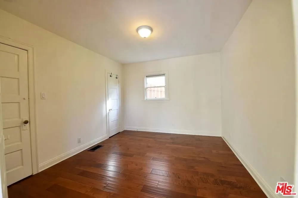 6776 Milner Road Los Angeles, CA 90068