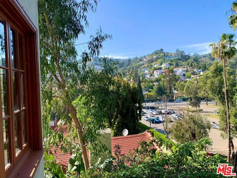 6776 Milner Road Los Angeles, CA 90068