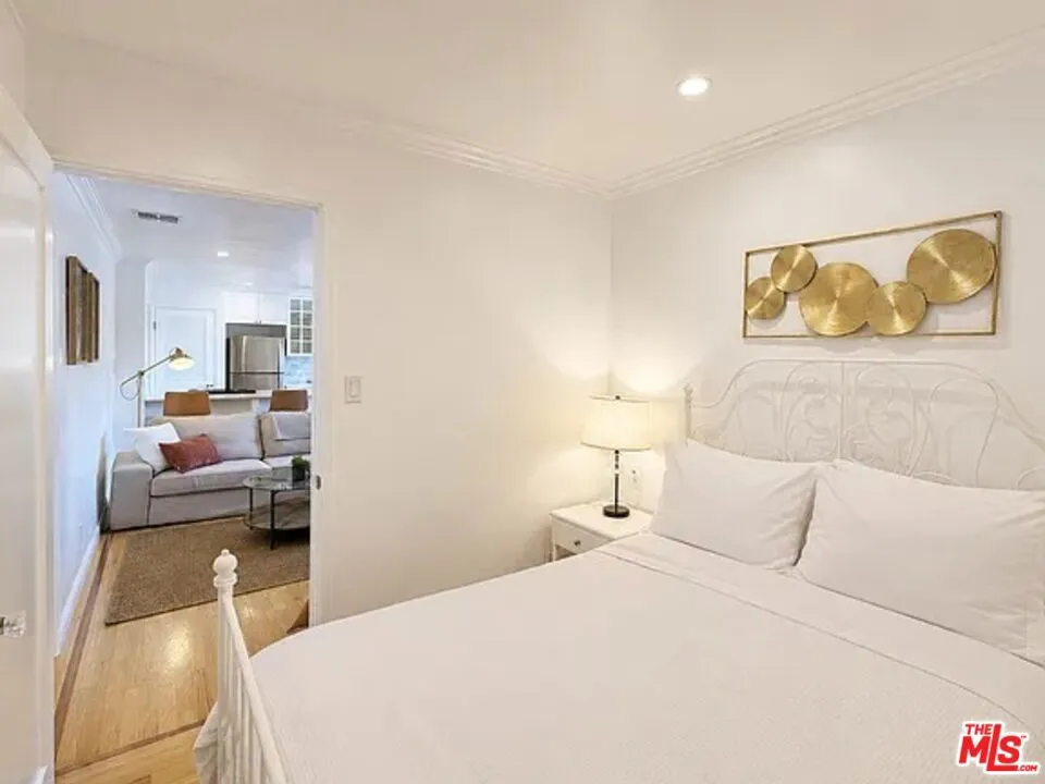 1028 12th Street #8 Santa Monica, CA 90403