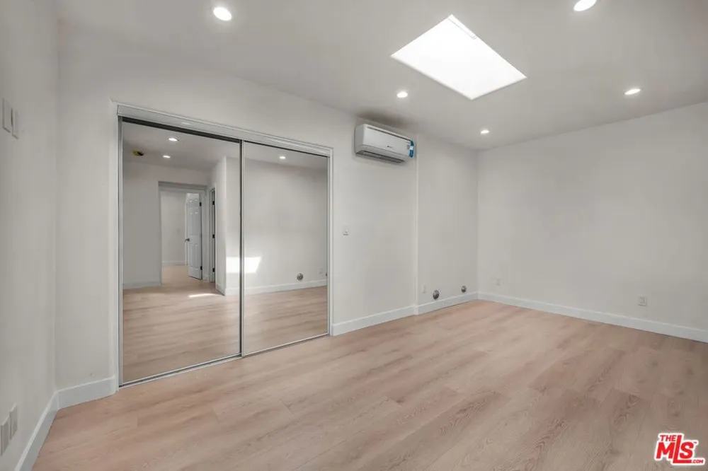 303 Culver Boulevard Playa del Rey, CA 90293