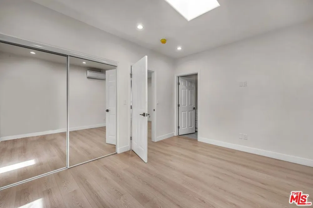 303 Culver Boulevard Playa del Rey, CA 90293