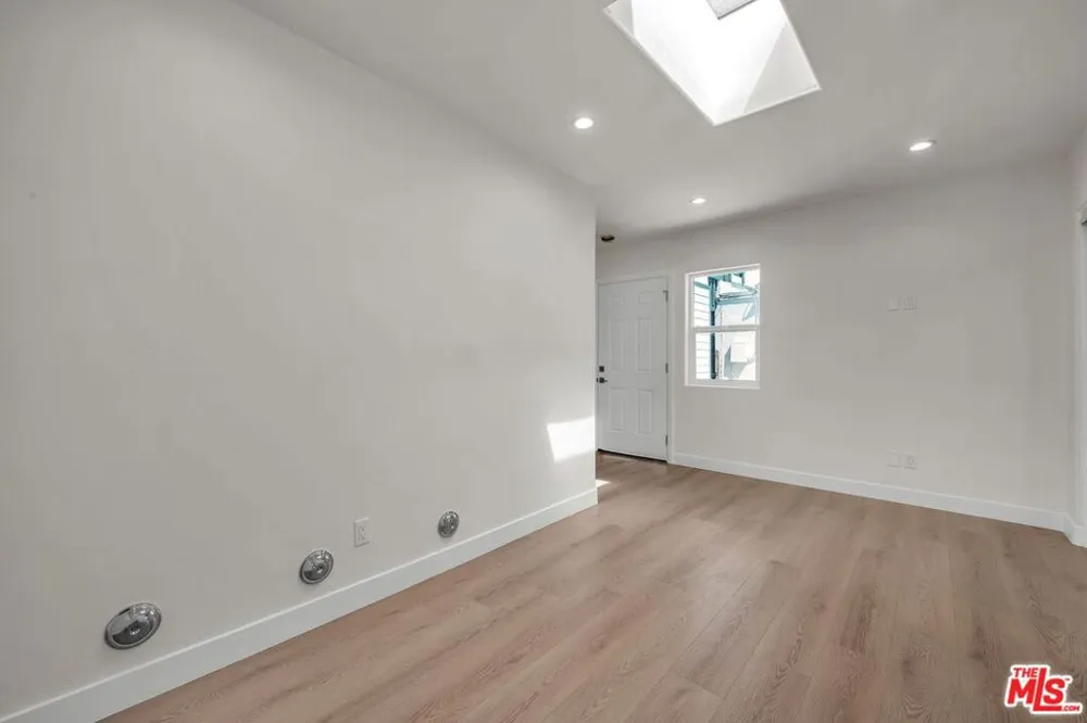 303 Culver Boulevard Playa del Rey, CA 90293