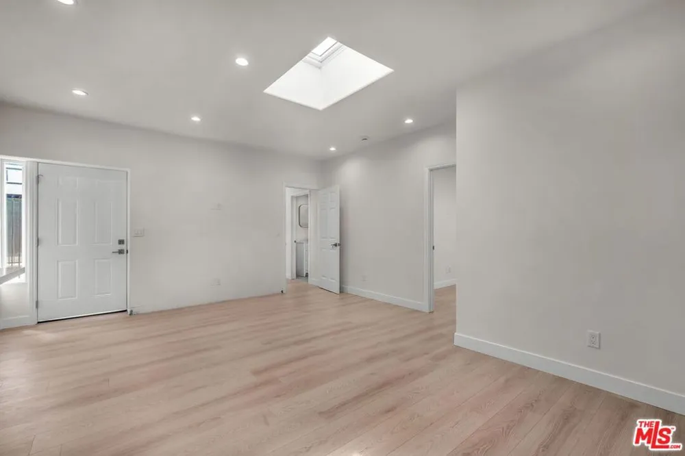 303 Culver Boulevard Playa del Rey, CA 90293