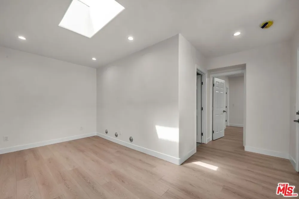 303 Culver Boulevard Playa del Rey, CA 90293