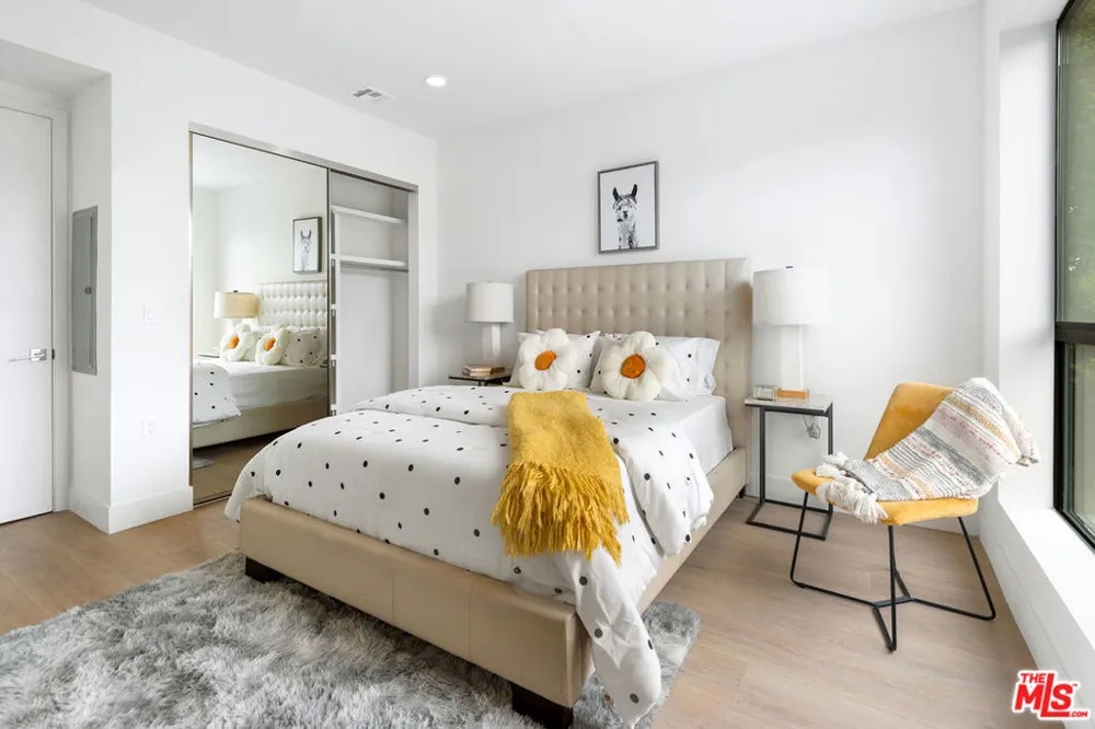 3659 Regal Place Los Angeles, CA 90068