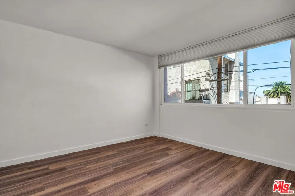 421 S La Fayette Park Place #210 Los Angeles, CA 90057