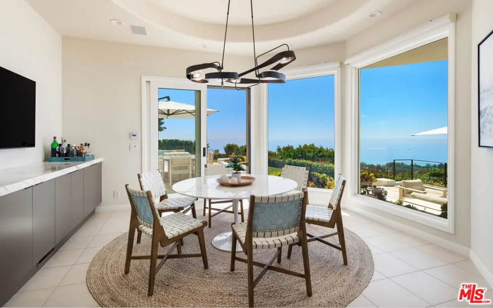 27445 Winding Way Malibu, CA 90265