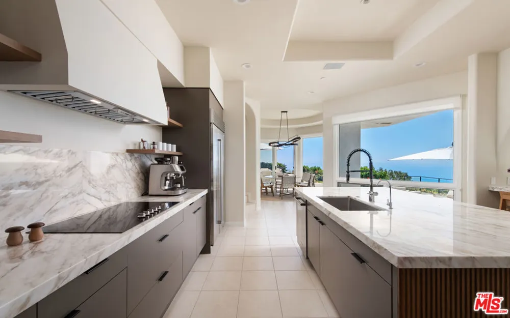 27445 Winding Way Malibu, CA 90265