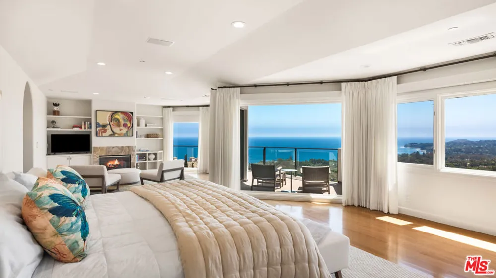 27445 Winding Way Malibu, CA 90265
