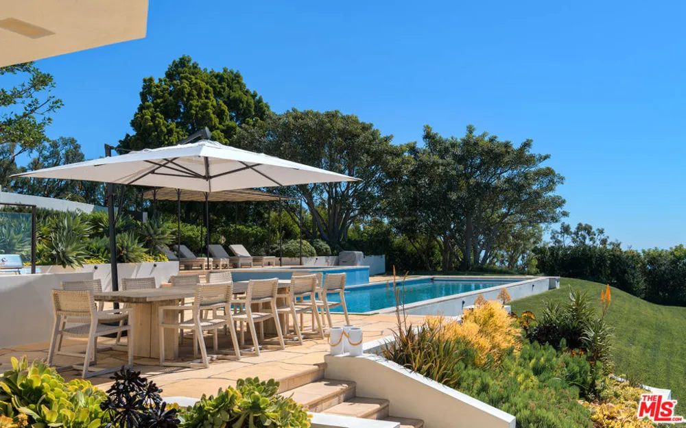 27445 Winding Way Malibu, CA 90265