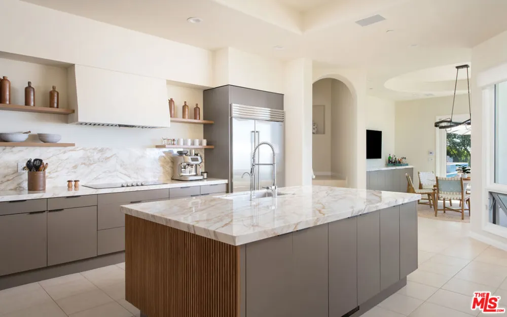 27445 Winding Way Malibu, CA 90265