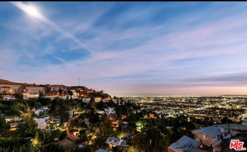 1568 Viewsite Drive Los Angeles, CA 90069