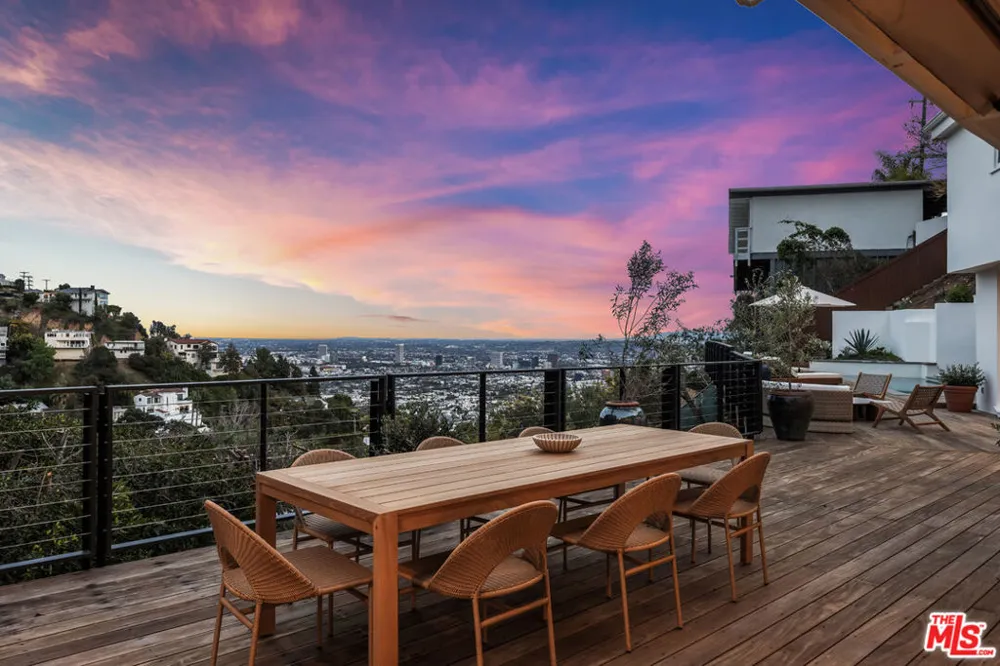1568 Viewsite Drive Los Angeles, CA 90069