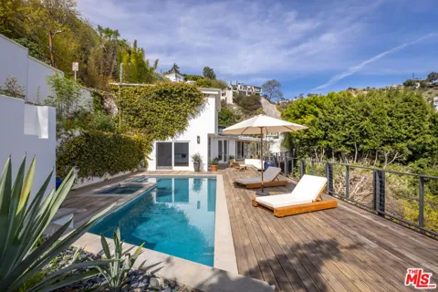 1568 Viewsite Drive
