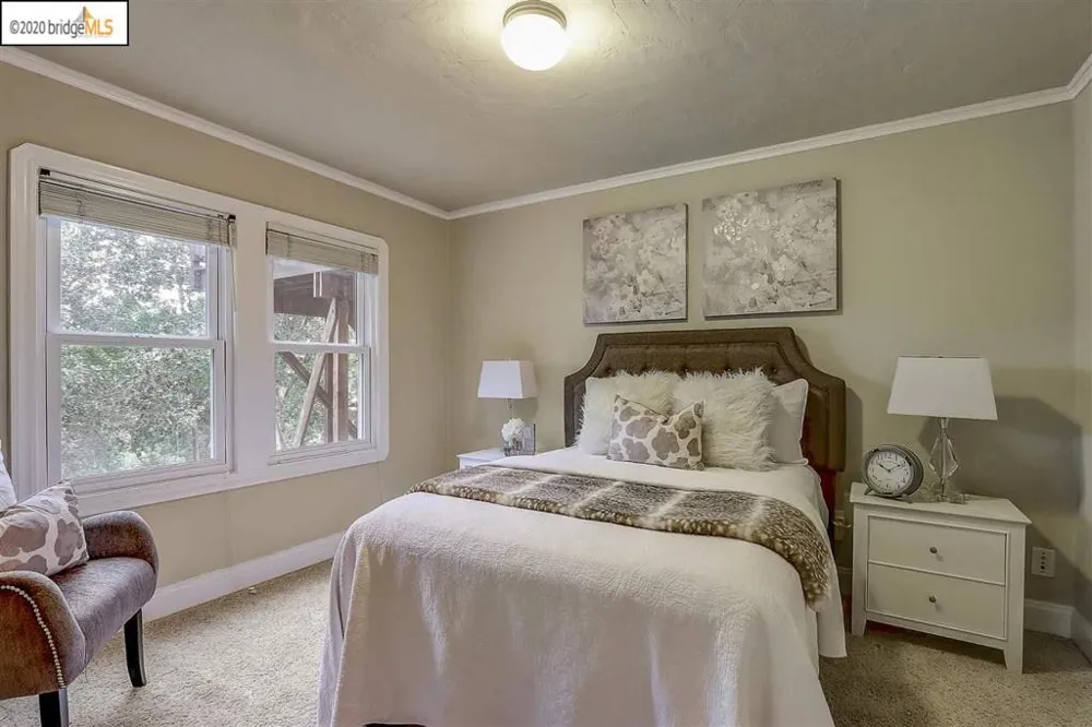 9332 Granada Ave Oakland, CA 94605