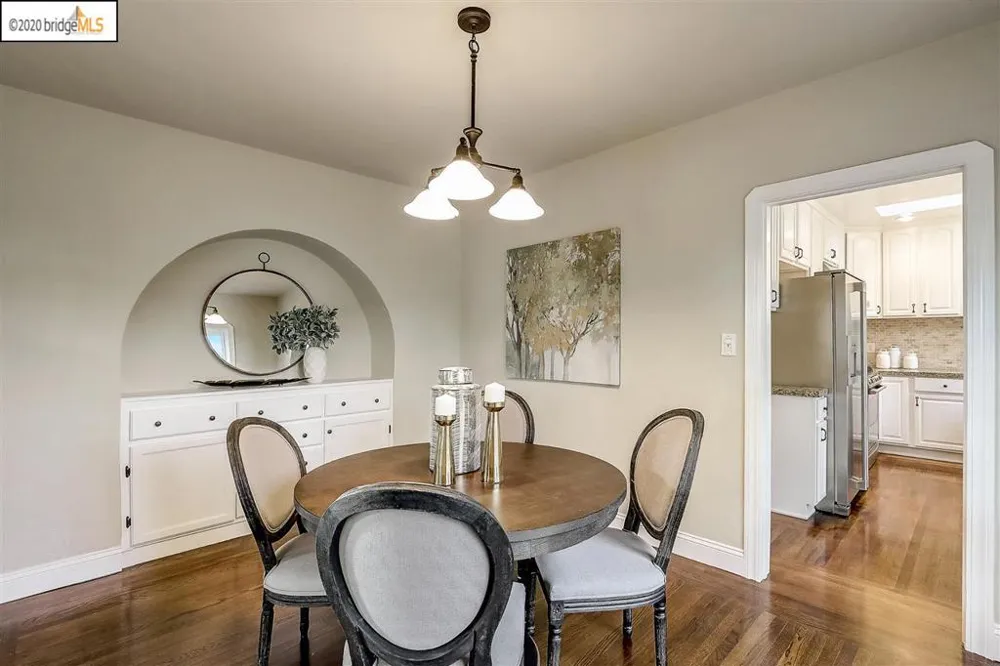 9332 Granada Ave Oakland, CA 94605