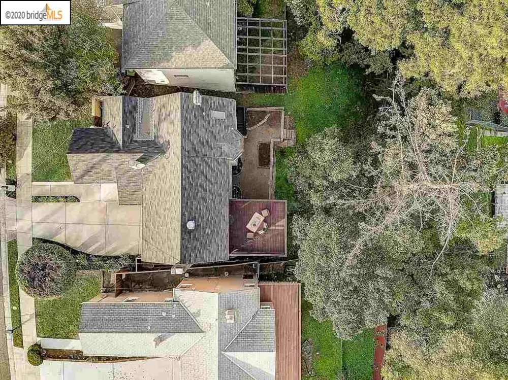 9332 Granada Ave Oakland, CA 94605